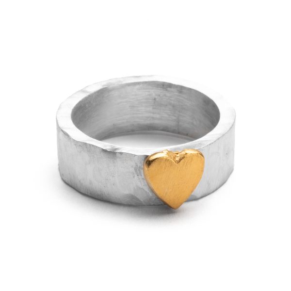 Ring gold heart band